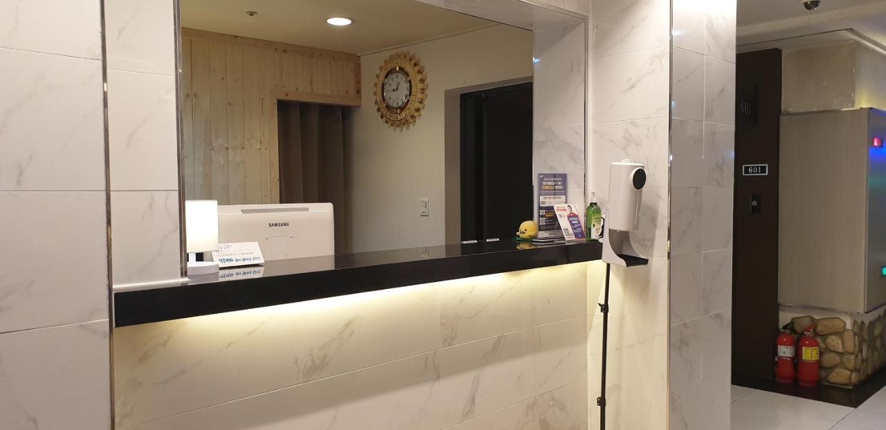 Gimhae Business Hotel K Eksteriør billede