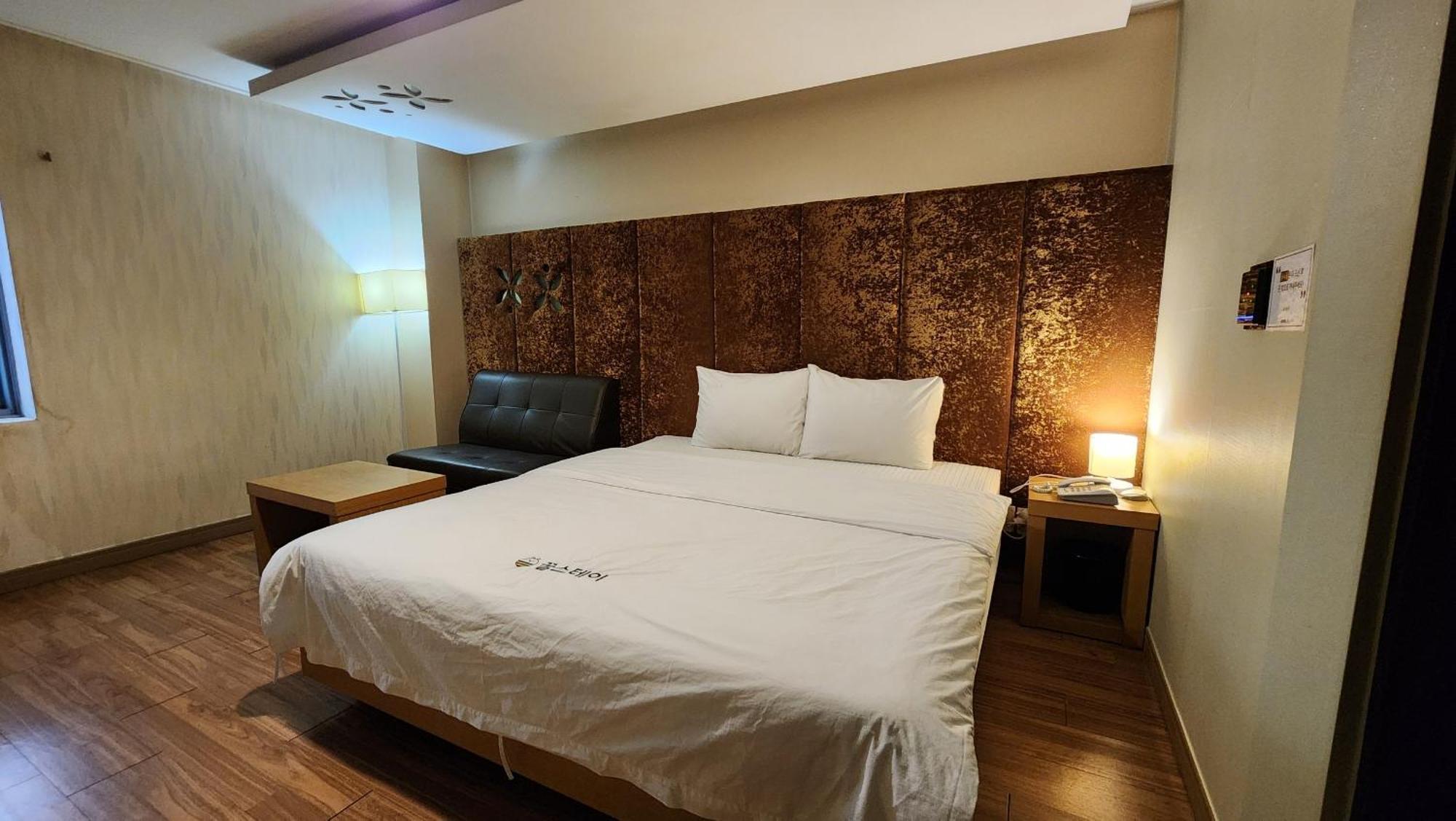 Gimhae Business Hotel K Eksteriør billede
