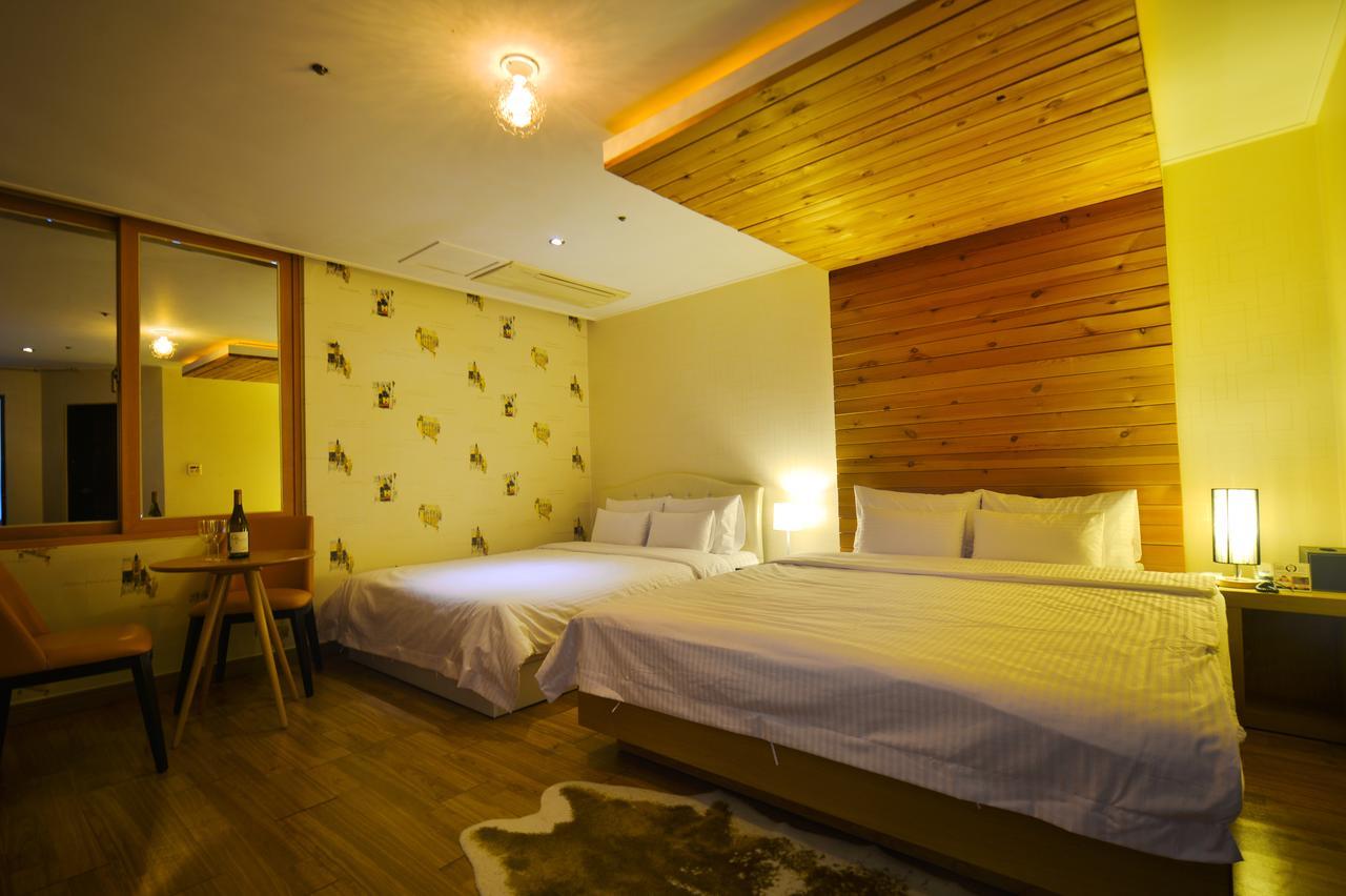 Gimhae Business Hotel K Eksteriør billede