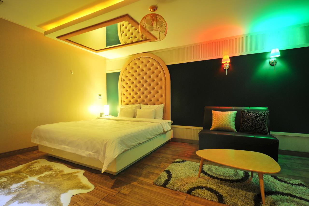 Gimhae Business Hotel K Eksteriør billede