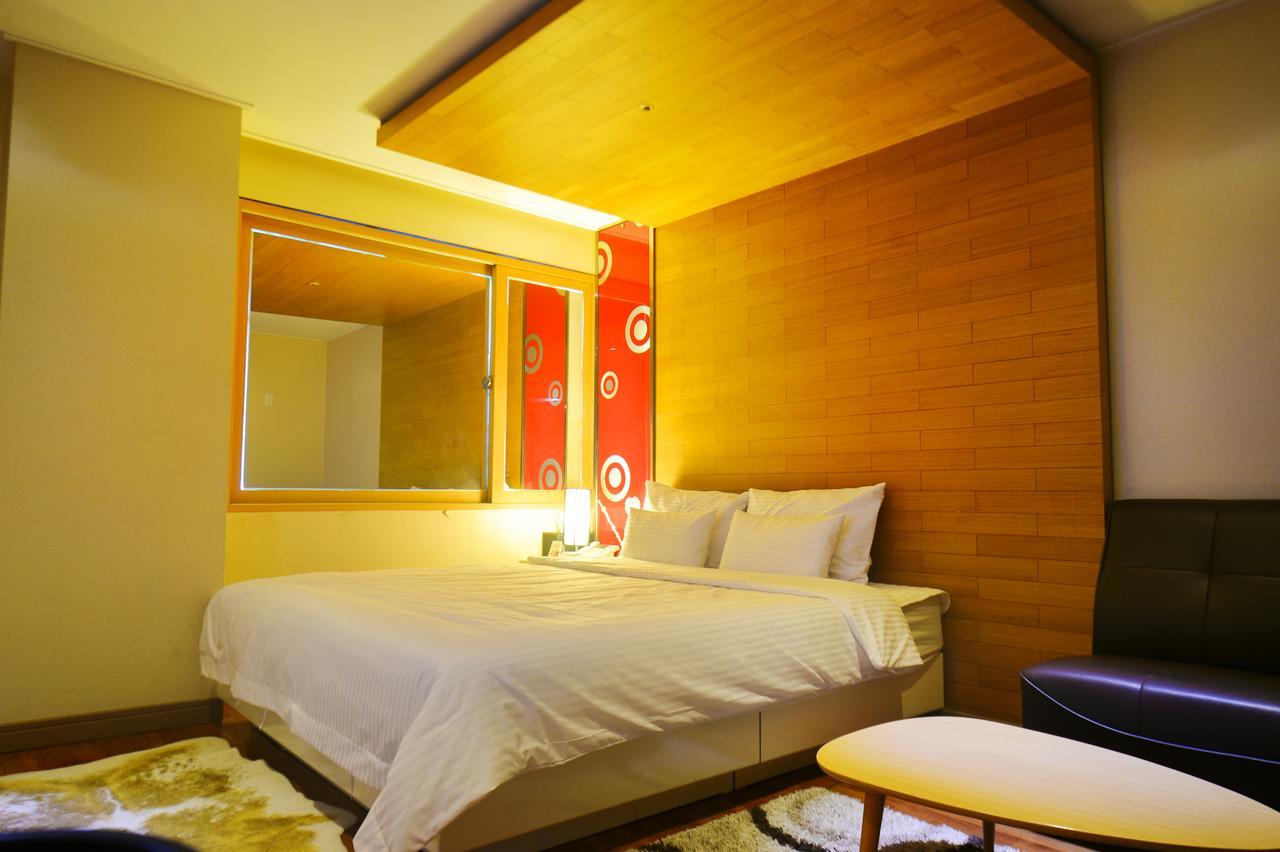 Gimhae Business Hotel K Eksteriør billede