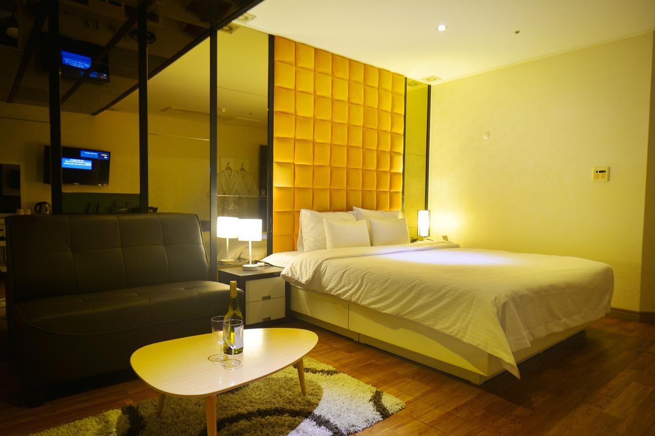 Gimhae Business Hotel K Eksteriør billede