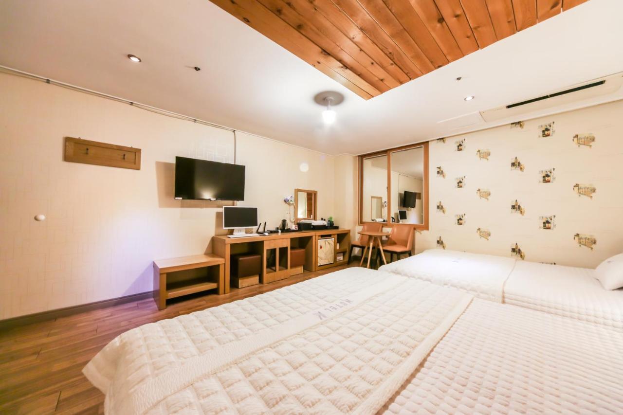 Gimhae Business Hotel K Eksteriør billede