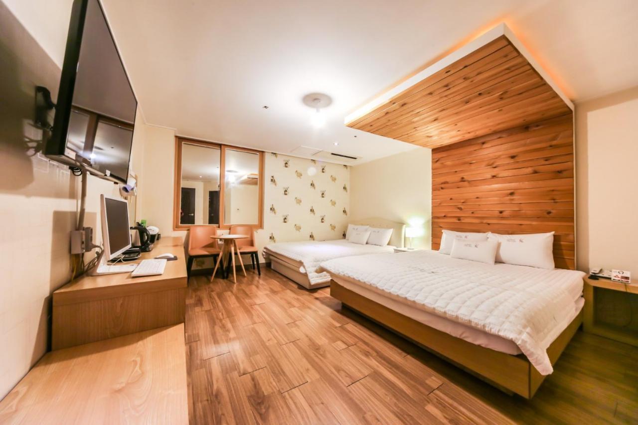 Gimhae Business Hotel K Eksteriør billede